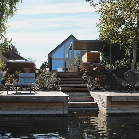 Case de vacanță Luxus Vendeghaz A Szigetkoez Sziveben *