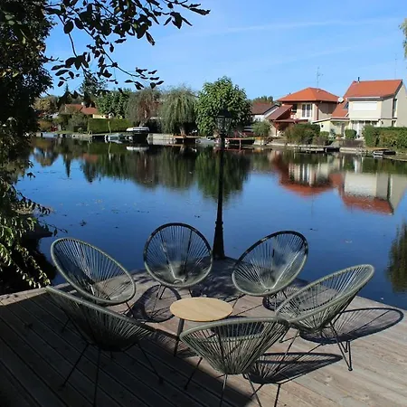 Casa de Férias Luxus A Szigetköz Szívében *