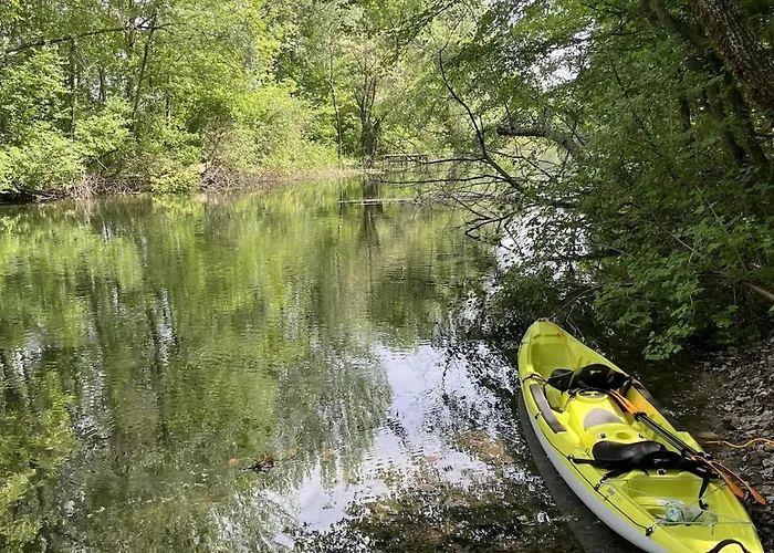 Case de vacanță Luxus Vendeghaz A Szigetkoez Sziveben