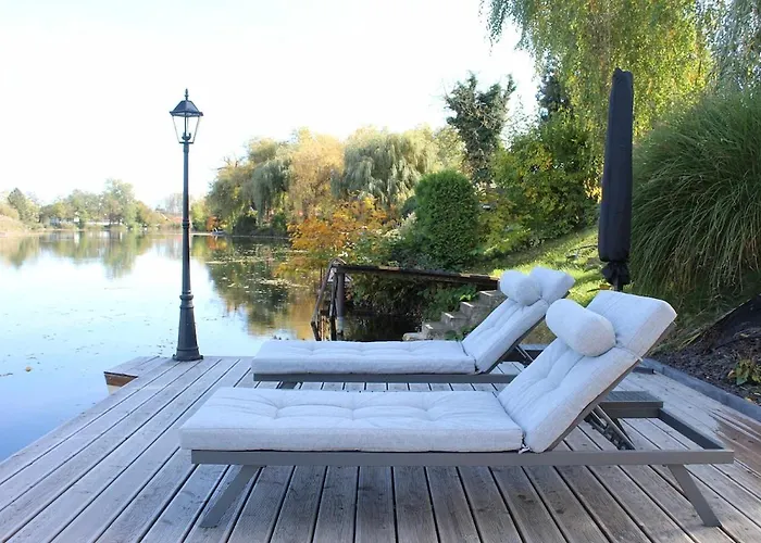 Case de vacanță Luxus Vendeghaz A Szigetkoez Sziveben *