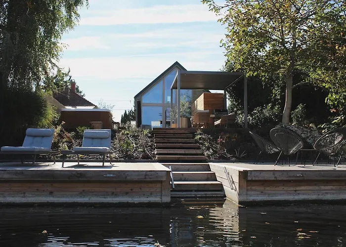 Case de vacanță Luxus Vendeghaz A Szigetkoez Sziveben *