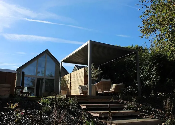 Luxus Vendeghaz A Szigetkoez Sziveben Case de vacanță Dunasziget