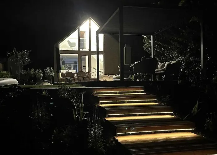 Luxus Vendeghaz A Szigetkoez Sziveben *